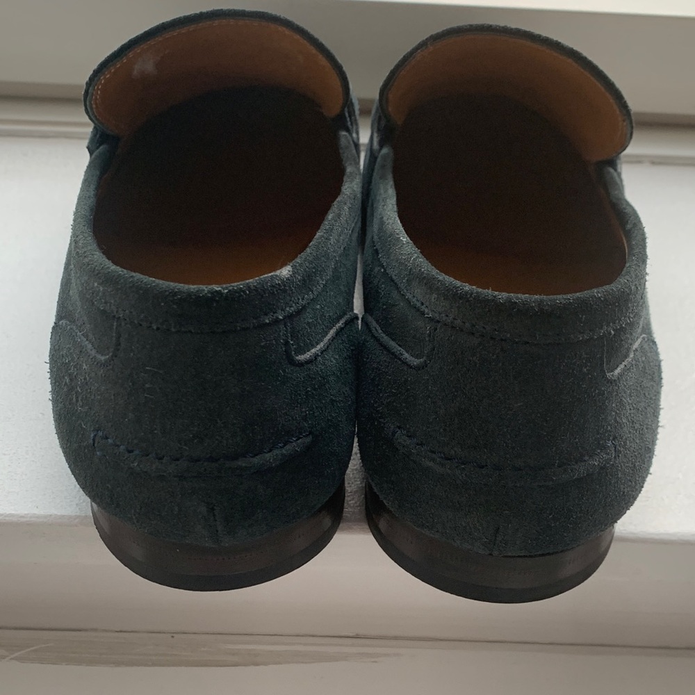 Gucci Men's Blue Suede Loafers with Gold Horsebit - Picture 4 of 9